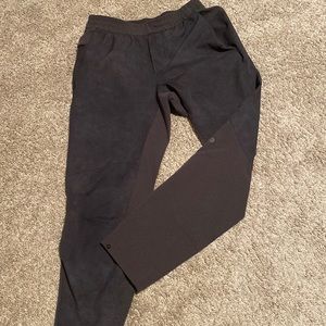 Lululemon men’s pants.